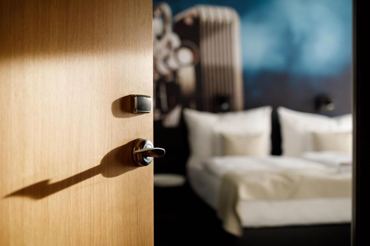Hotel Historia Malomkert เวสเปรม ภายนอก รูปภาพ