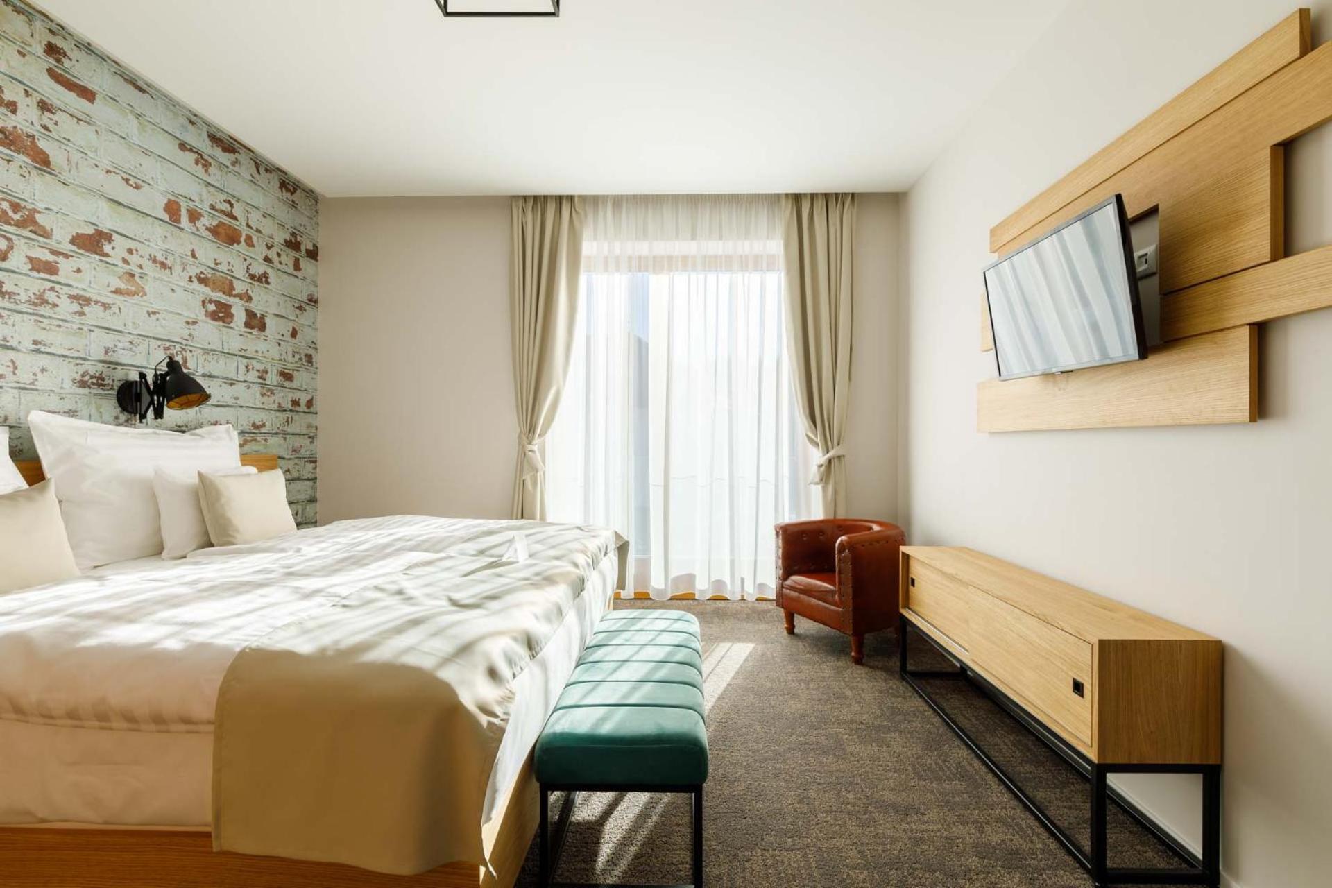 Hotel Historia Malomkert เวสเปรม ภายนอก รูปภาพ